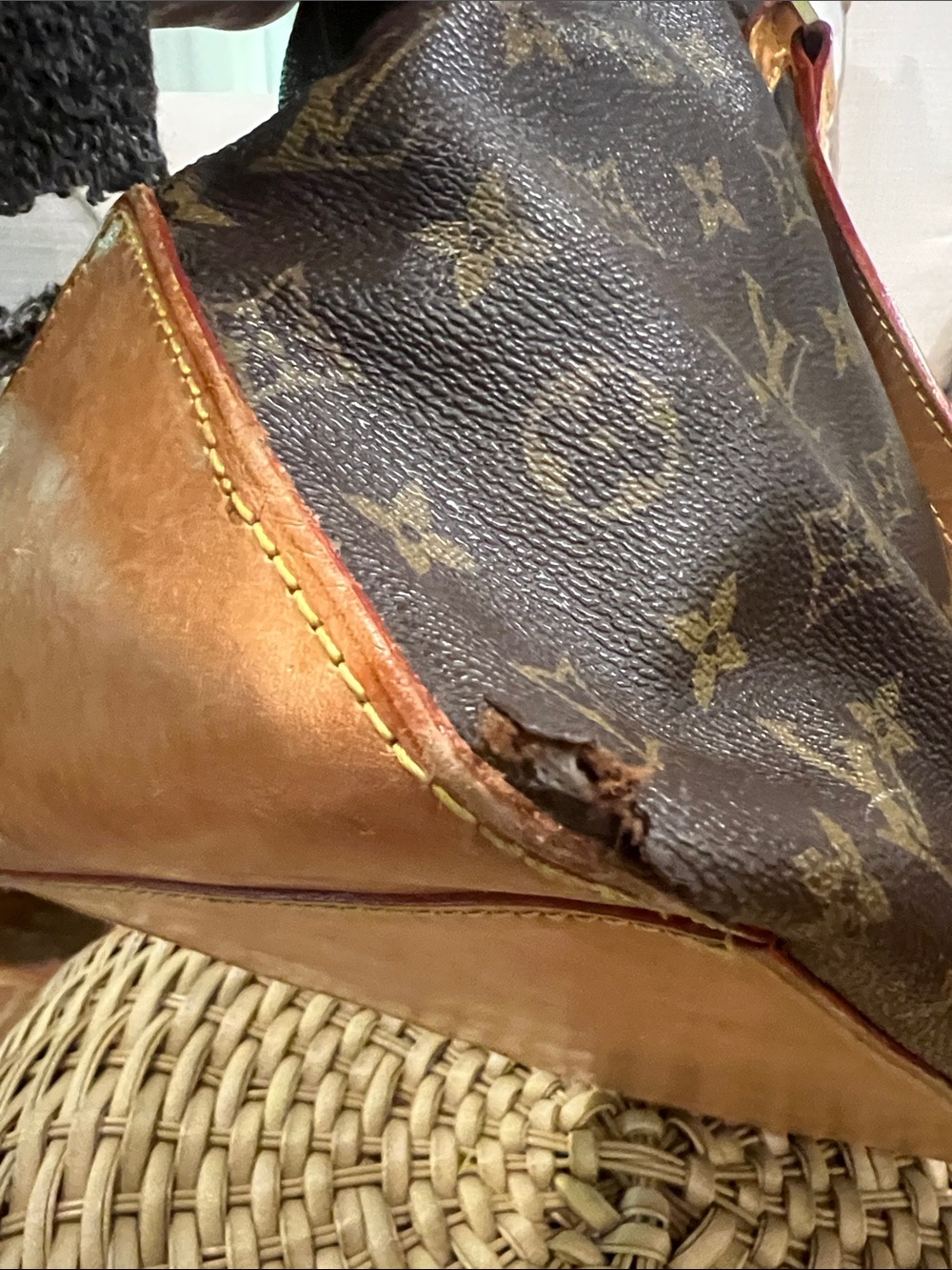 Louis Vuitton Cabas Mezzo Monogram Shoulder Tote - Picture 7 of 16